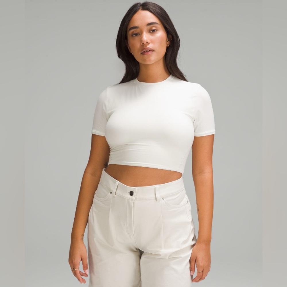 🍋NWT Lululemon Wundermost Ultra-Soft Lulu Crewneck Cropped T-Shirt💋